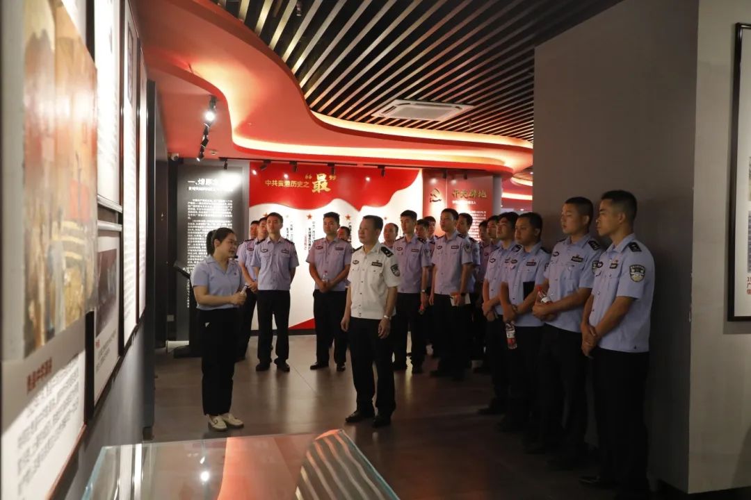 ���ݴ�ѧ�������ѧԺ