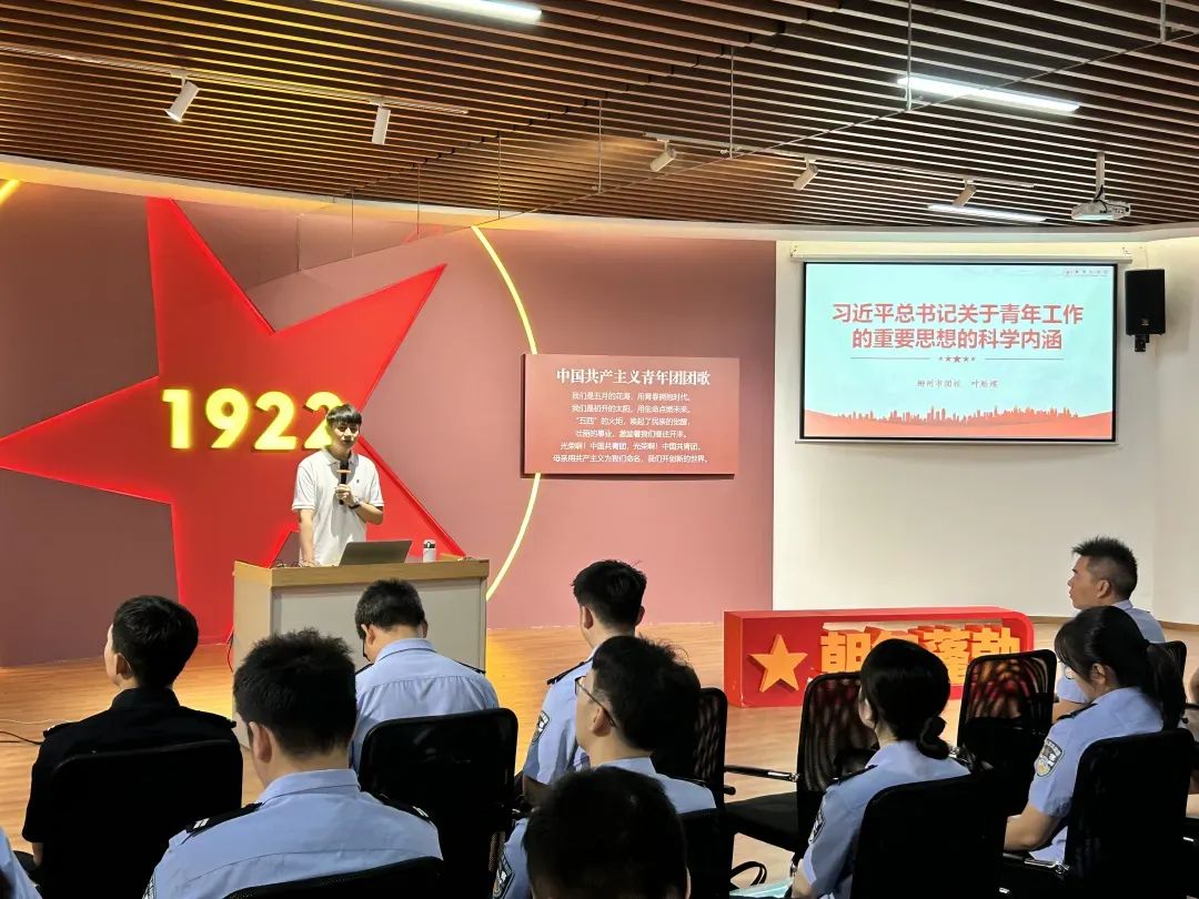 ���ݴ�ѧ�������ѧԺ