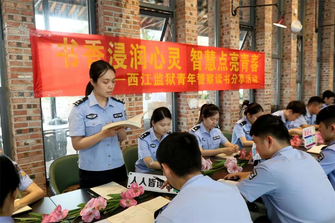 ���ݴ�ѧ�������ѧԺ